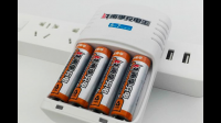 想买一个五号电池充电器（充4节的），什么牌子不错？价位是？