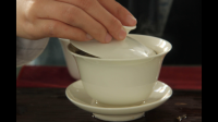用碗泡的茶不如茶杯泡的好喝呢？碗泡来凉的太快了？