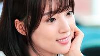 问大神谁知道这个女的叫什么名字？？